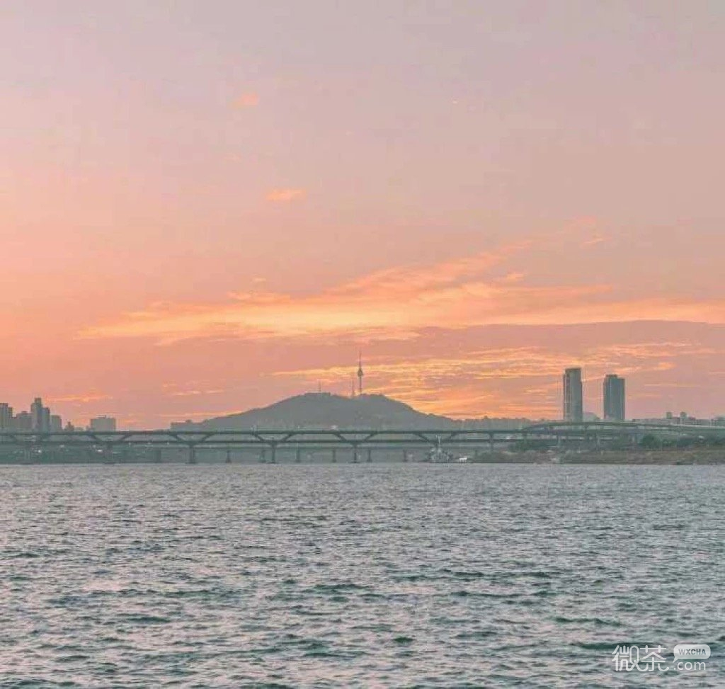 唯美清新日落朋友圈配图