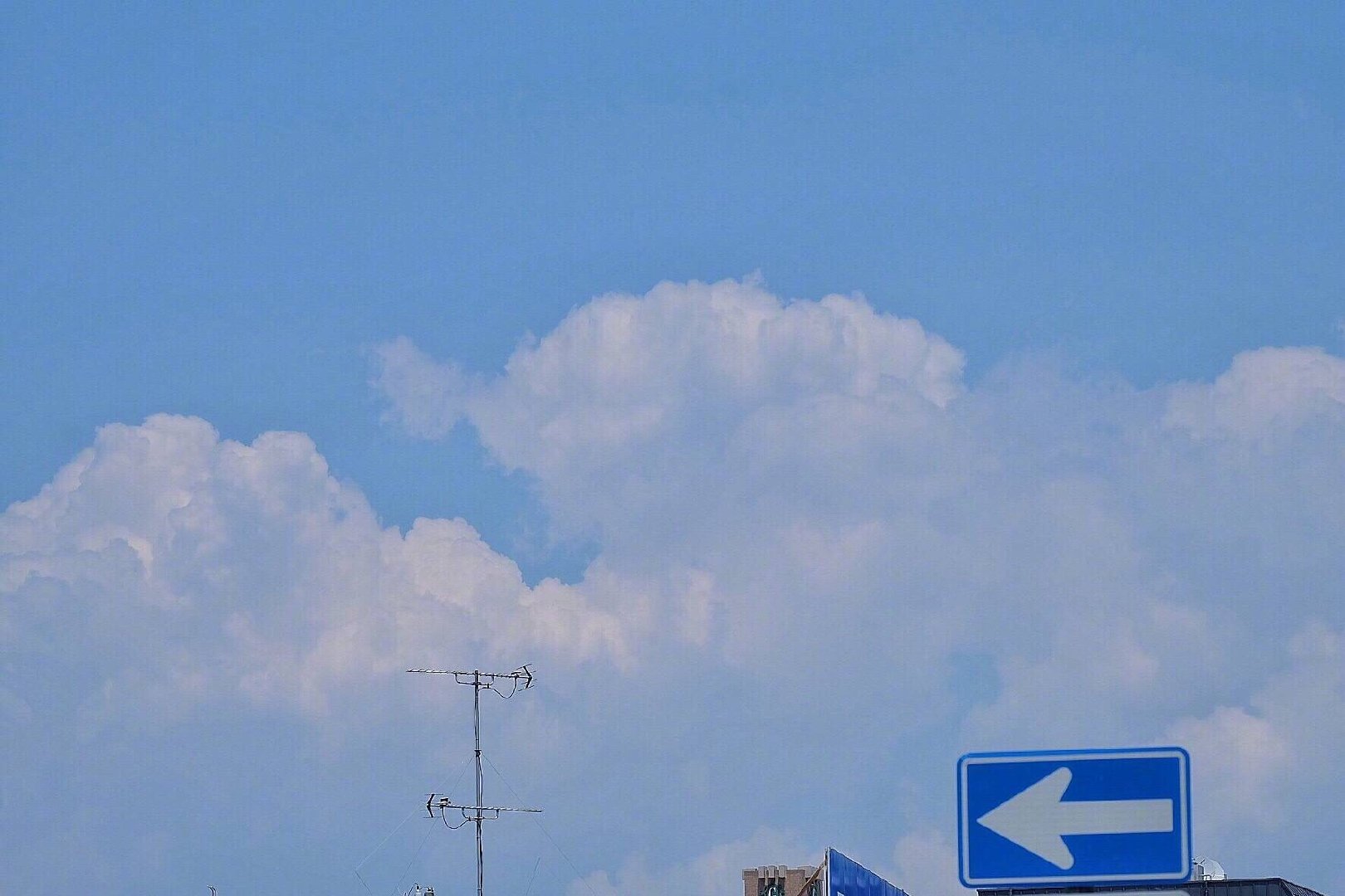 唯美漂亮好看月亮朋友圈配图