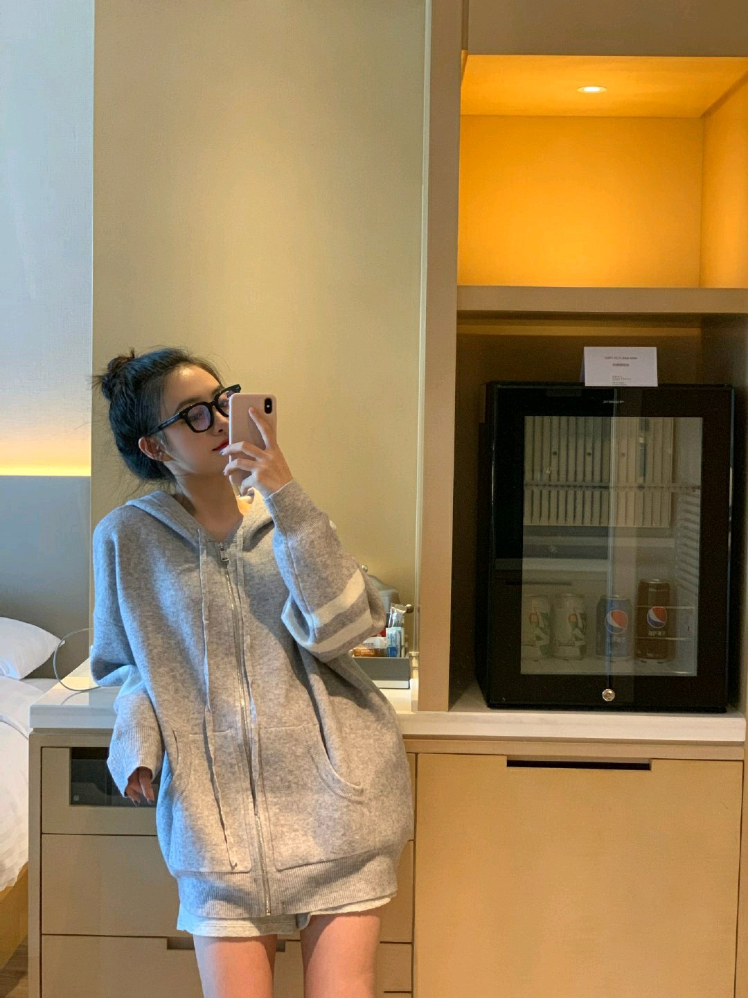 微信冷酷长发御姐女头