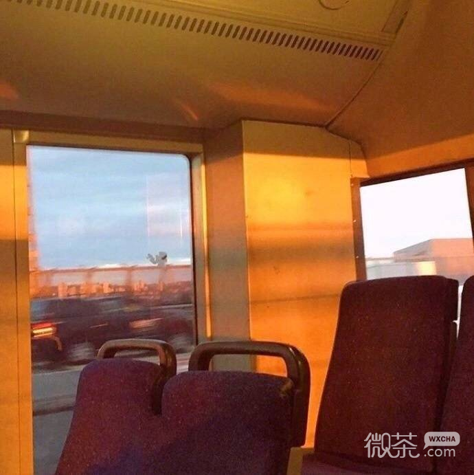 唯美清新日落朋友圈配图
