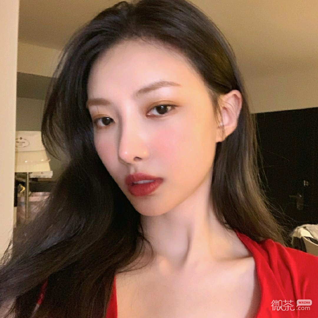 微信冷酷长发御姐女头