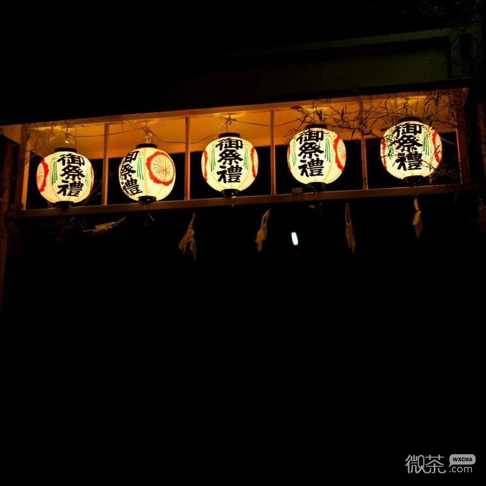 红色白字伤感意境朋友圈配图