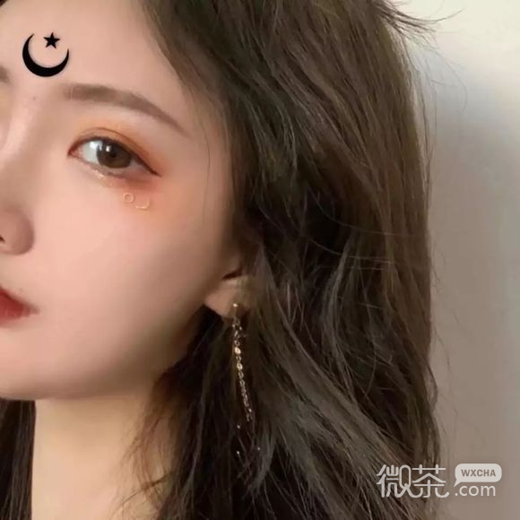 微信粉嫩清新时尚性感女头
