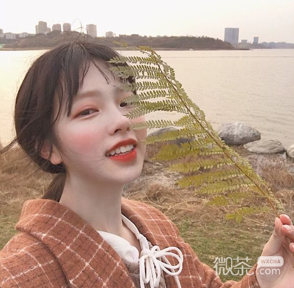 非主流重口味时尚女头