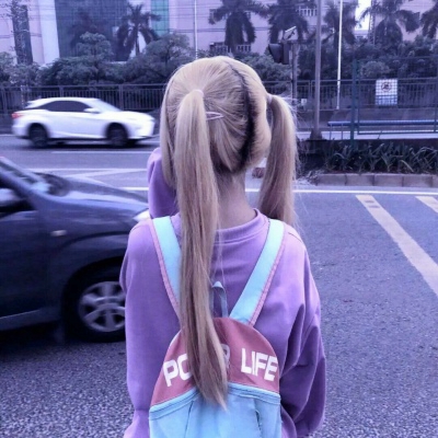 可爱双马尾萌妹子微信头像