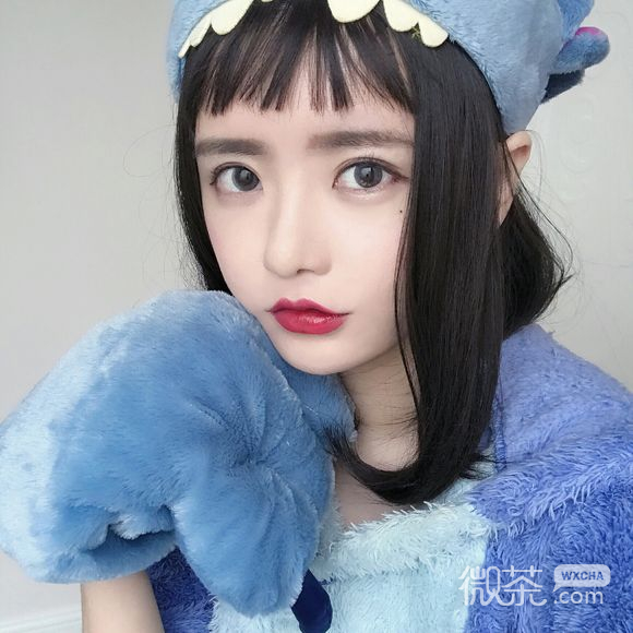 微信沧桑阳光迷人女生头像