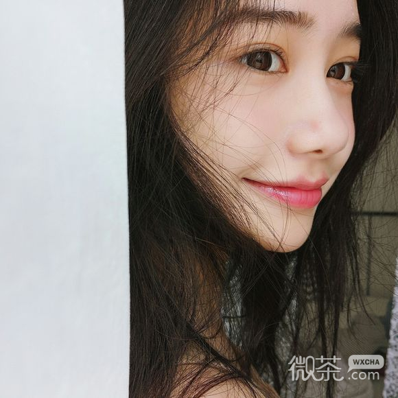 微信沧桑阳光迷人女生头像