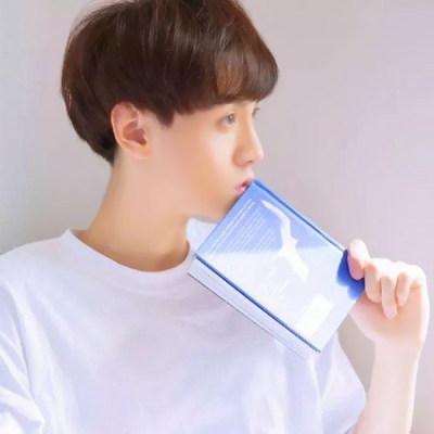 帅气小清新男生微信头像