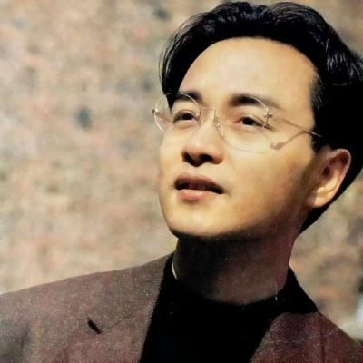 经典怀旧港风的微信男生头像
