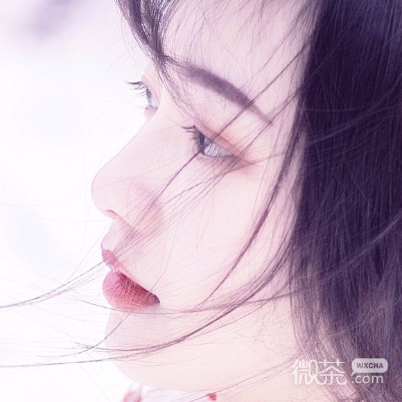 微信寂寞孤独伤感女生头像