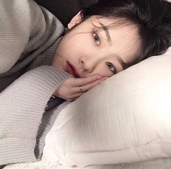 微信长发小清新女生头像