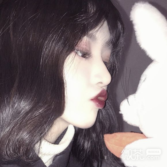 微信寂寞孤独伤感女生头像