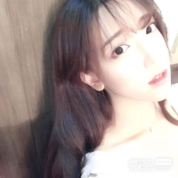 微信清新性感长发女生头像