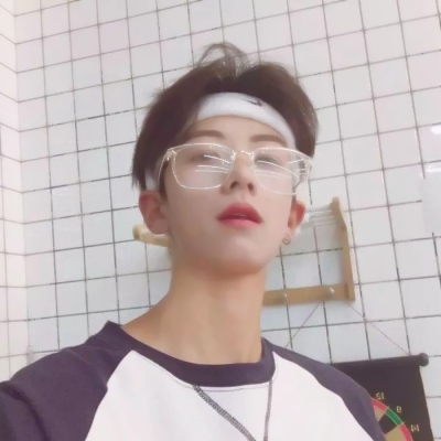 帅气小清新男生微信头像