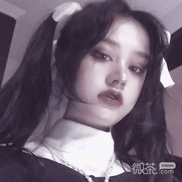 微信寂寞孤独伤感女生头像