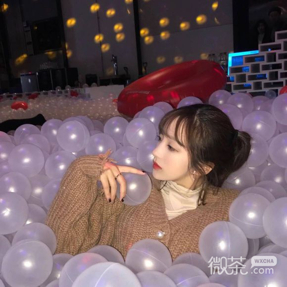 微信清新性感长发女生头像
