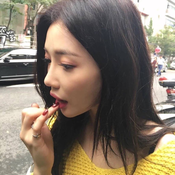 微信清新好看时尚女生头像