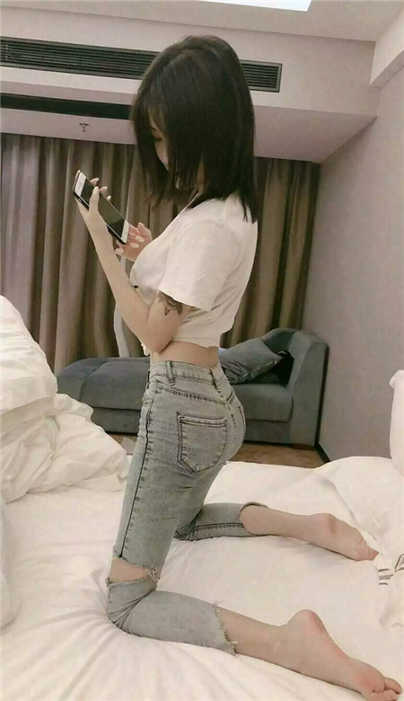 最近爆火的微信渣男渣女壁纸图片