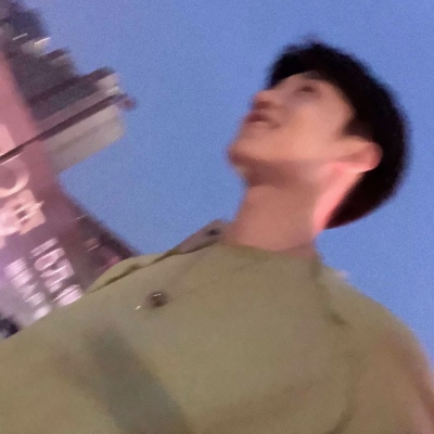 潮流时尚的微信男生头像