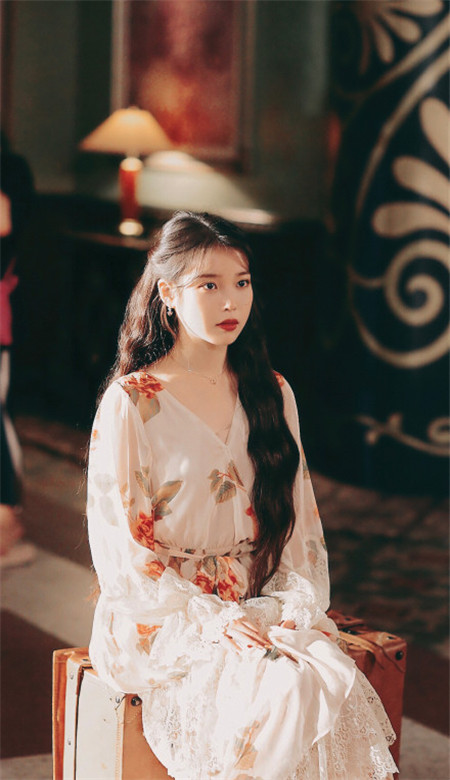 颜值女神IU李智恩微信壁纸图片