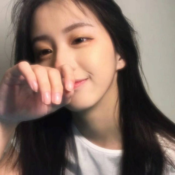 微信性感长发迷人女生头像