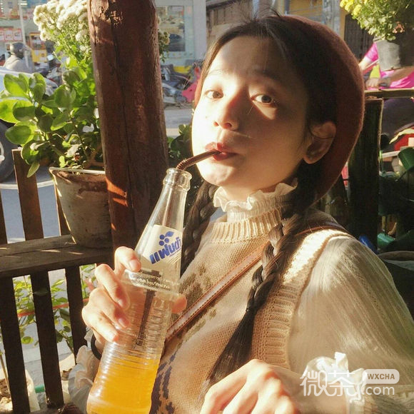 清新复古时尚女生头像