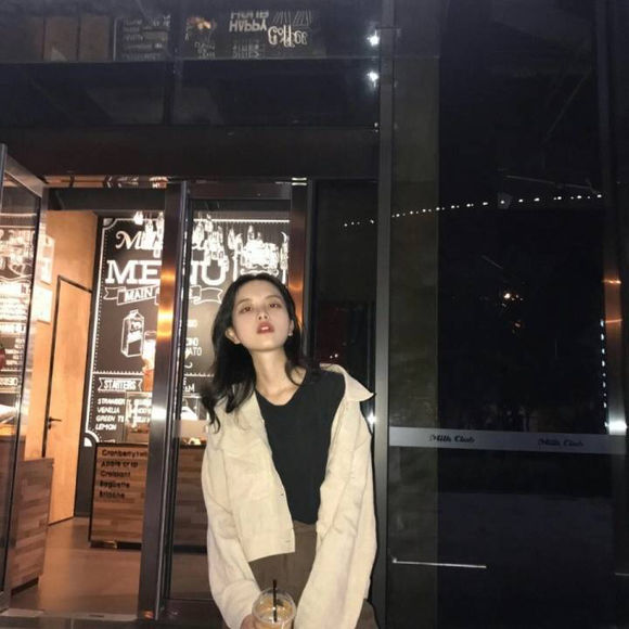 潮流森系文艺女生头像