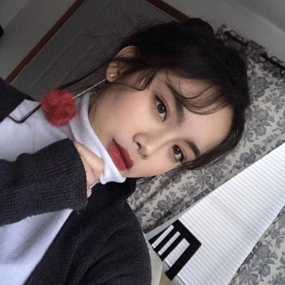 潮流森系文艺女生头像