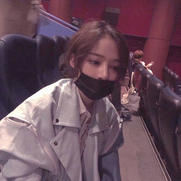 时尚清新女生头像