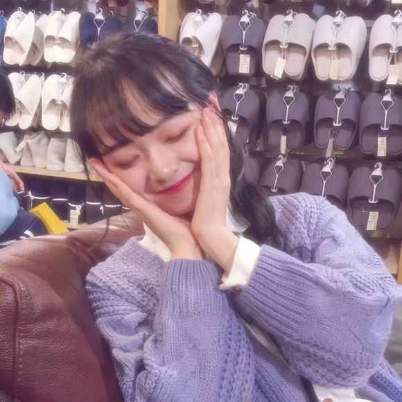 微信冷酷好看女生头像