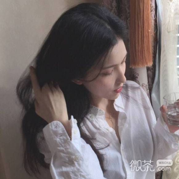 微信冷酷好看女生头像