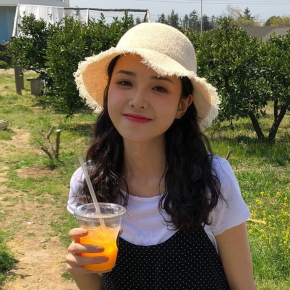 时尚清新女生头像