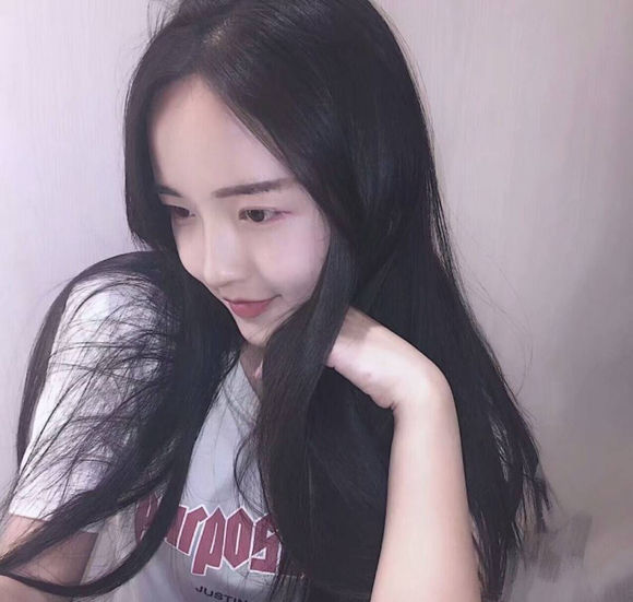 微信文艺性感潮流女生头像