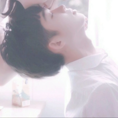 好看颜值高的微信情侣头像