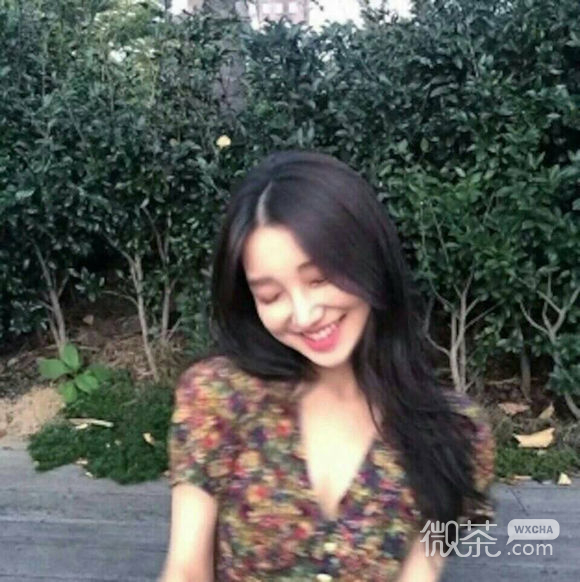 微信冷酷好看女生头像