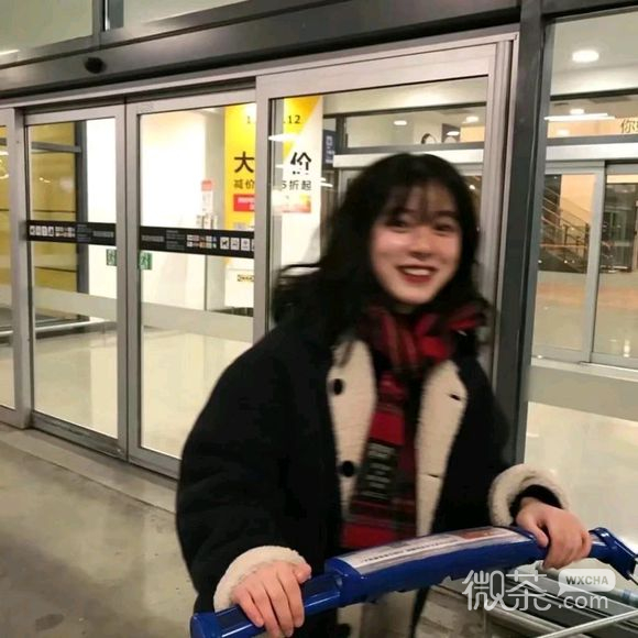 非主流冷酷时尚女生头像