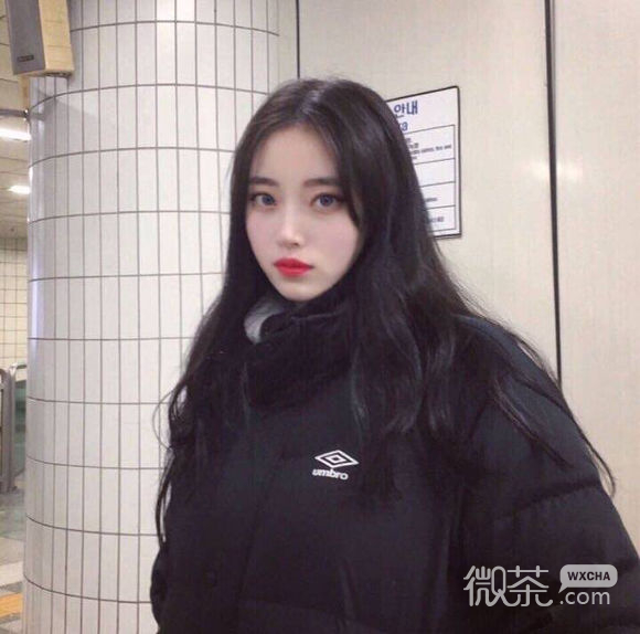 微信冷酷好看女生头像