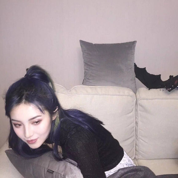 微信文艺性感潮流女生头像