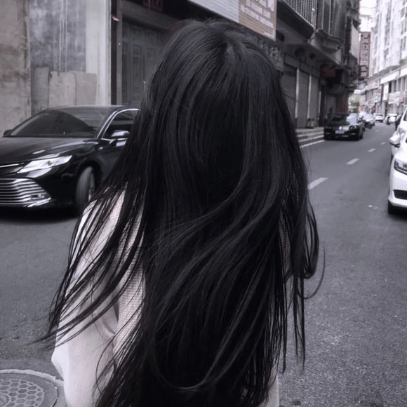 微信潮流高冷时尚女生头像