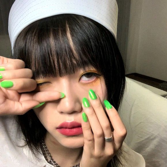 微信成熟清纯女生头像