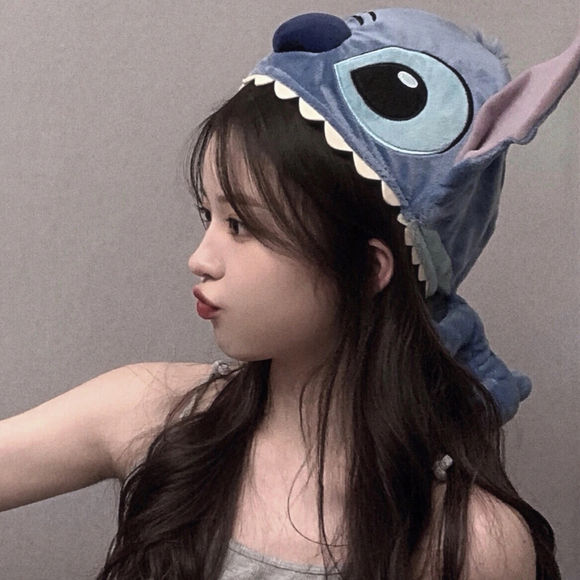 微信潮流高冷时尚女生头像