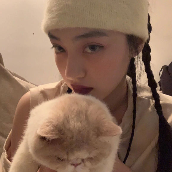 微信潮流高冷时尚女生头像