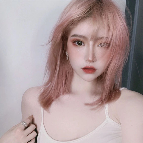 微信潮流高冷时尚女生头像