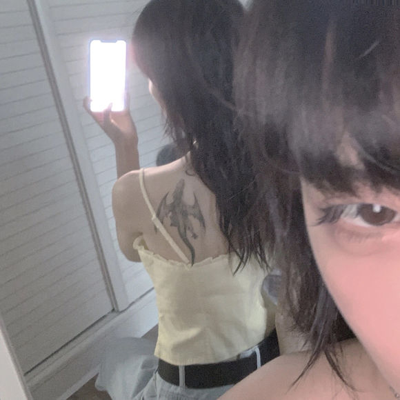 清新可爱长发女生头像