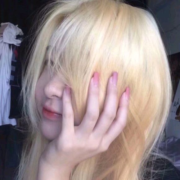 微信成熟清纯女生头像