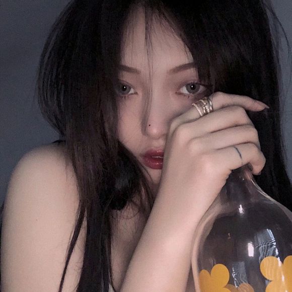 微信成熟清纯女生头像