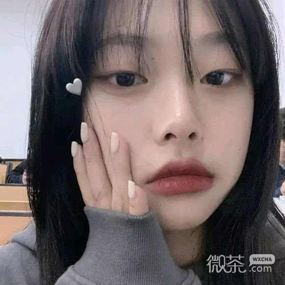 微信成熟清纯女生头像