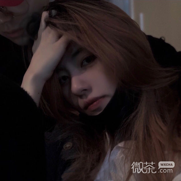 阳光稳重女生头像