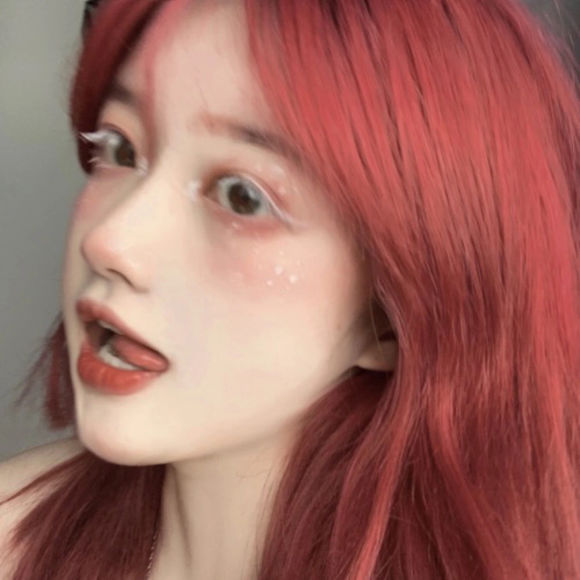 微信潮流高冷时尚女生头像