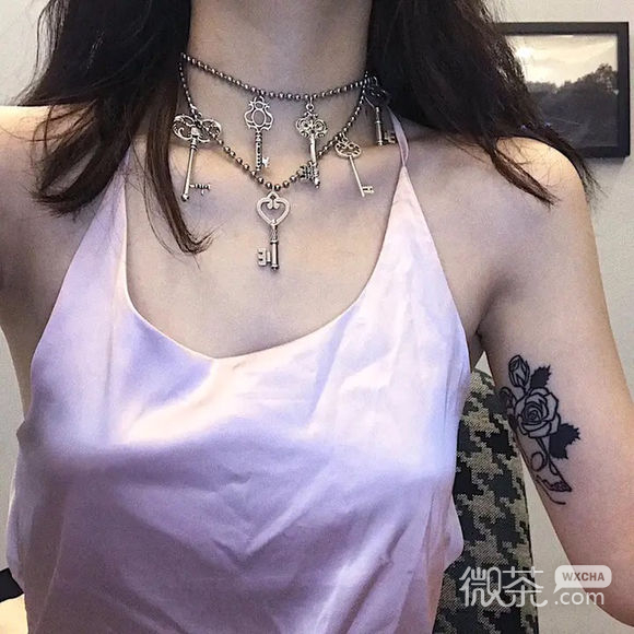 阳光稳重女生头像